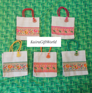 Paithani Border Jute Thamboolam Bags!!!