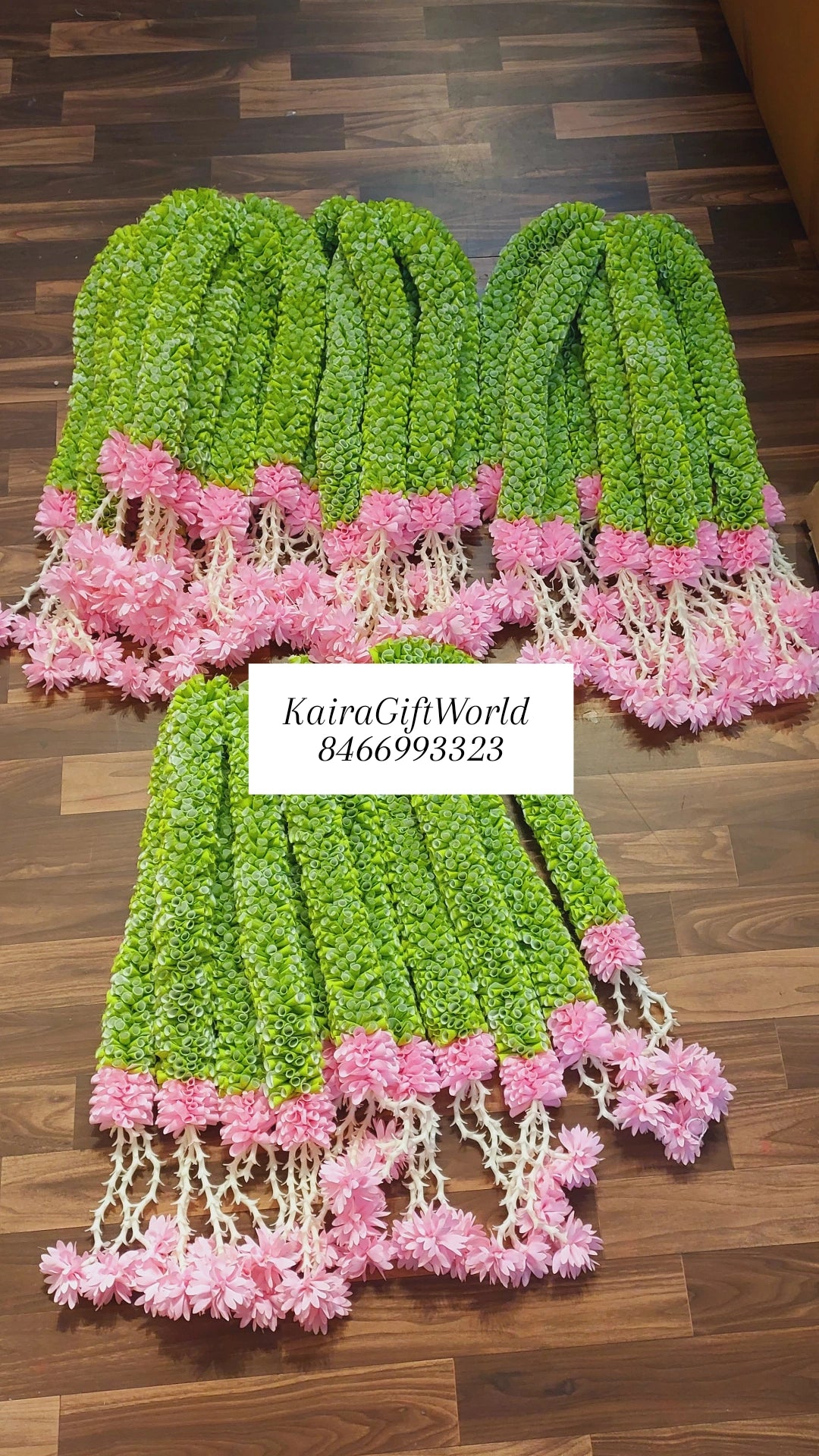 Green and Pink Hangings!!!