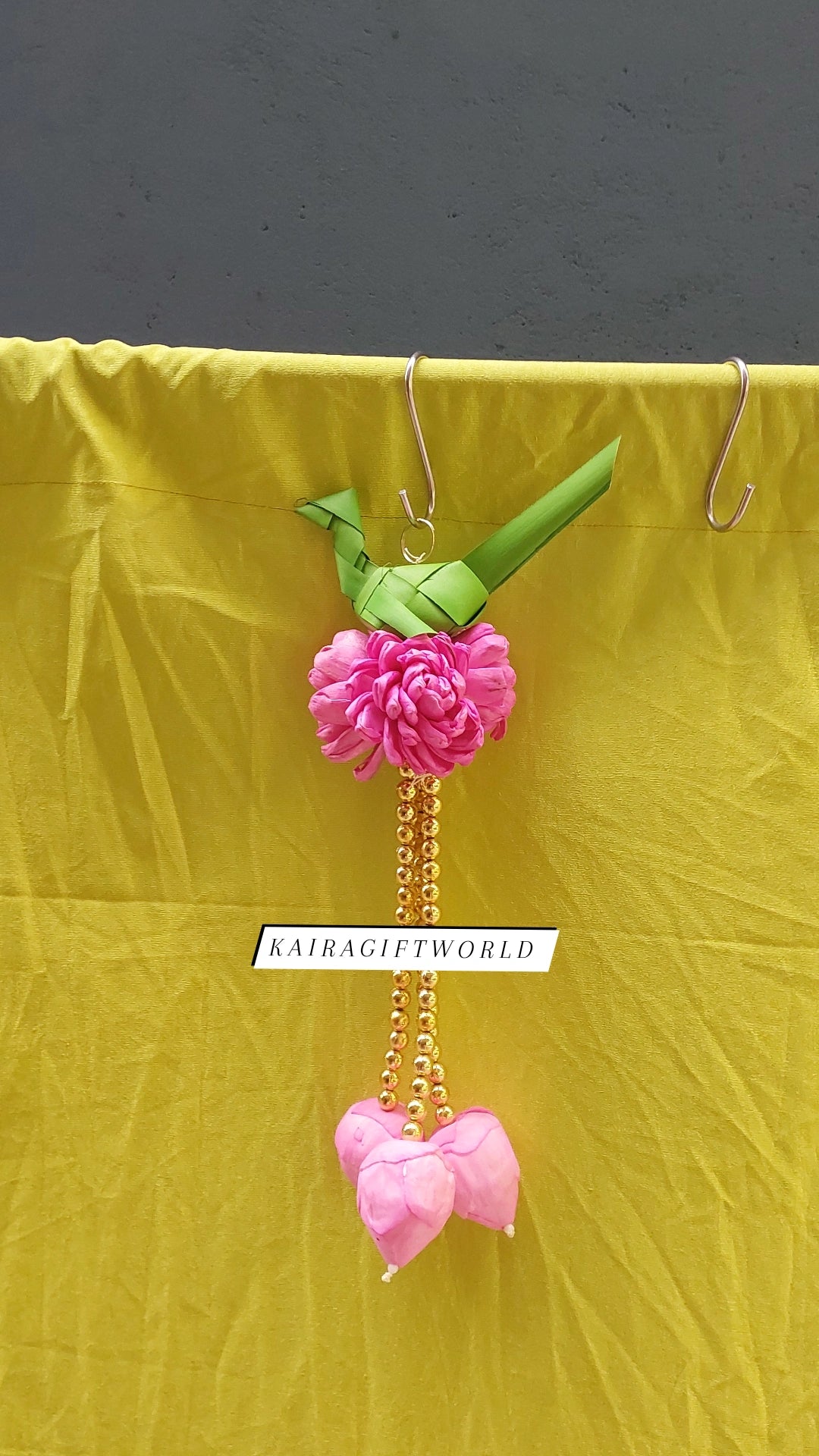 Parrot Lotus Flower Strings