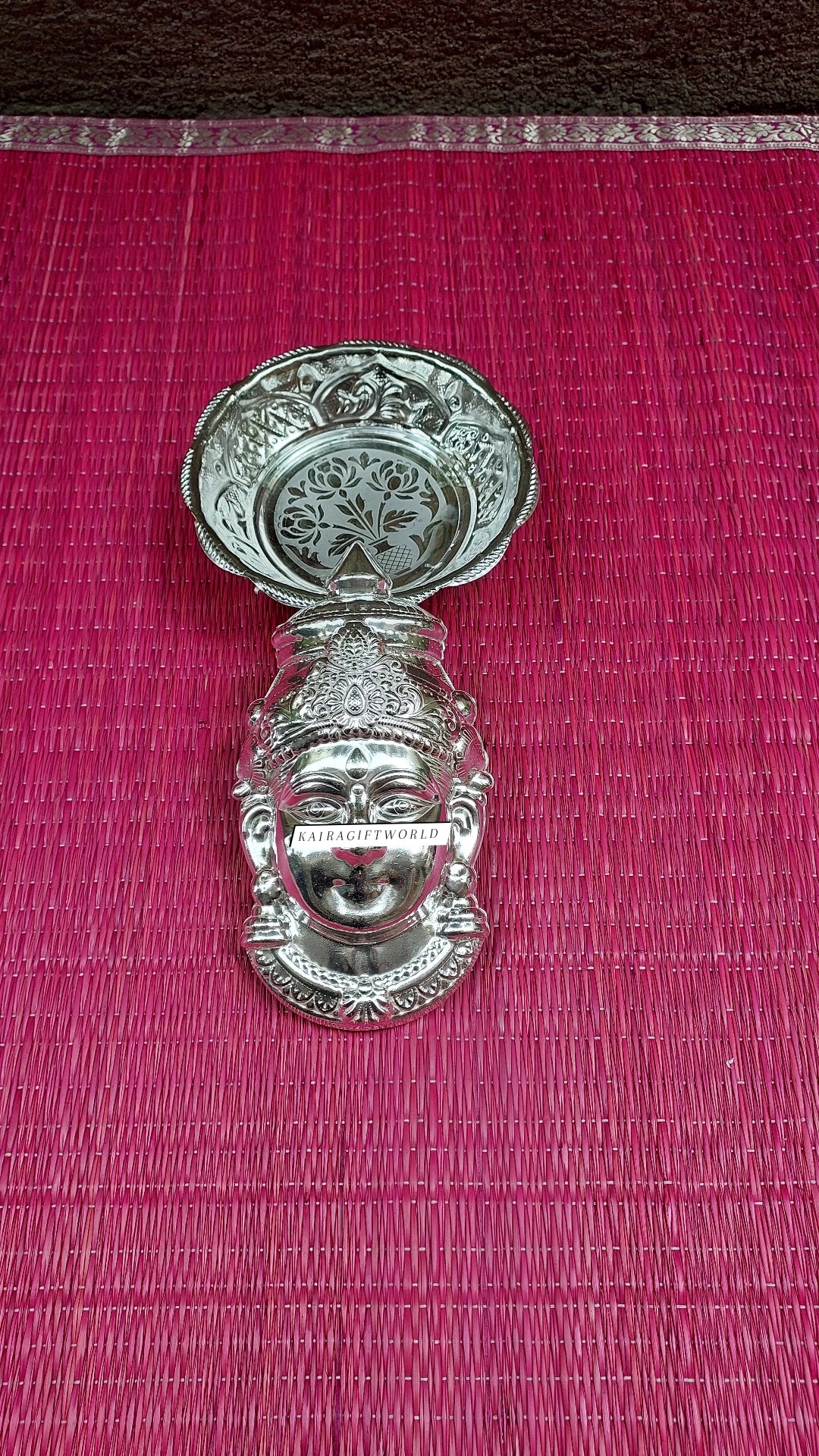 VaraLakshmi Amma Face