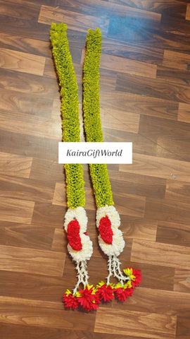 Green/Red Hangings !!! Set of 2