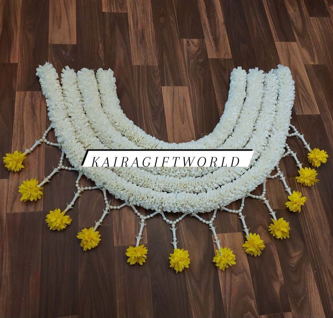 White Pearl Arch