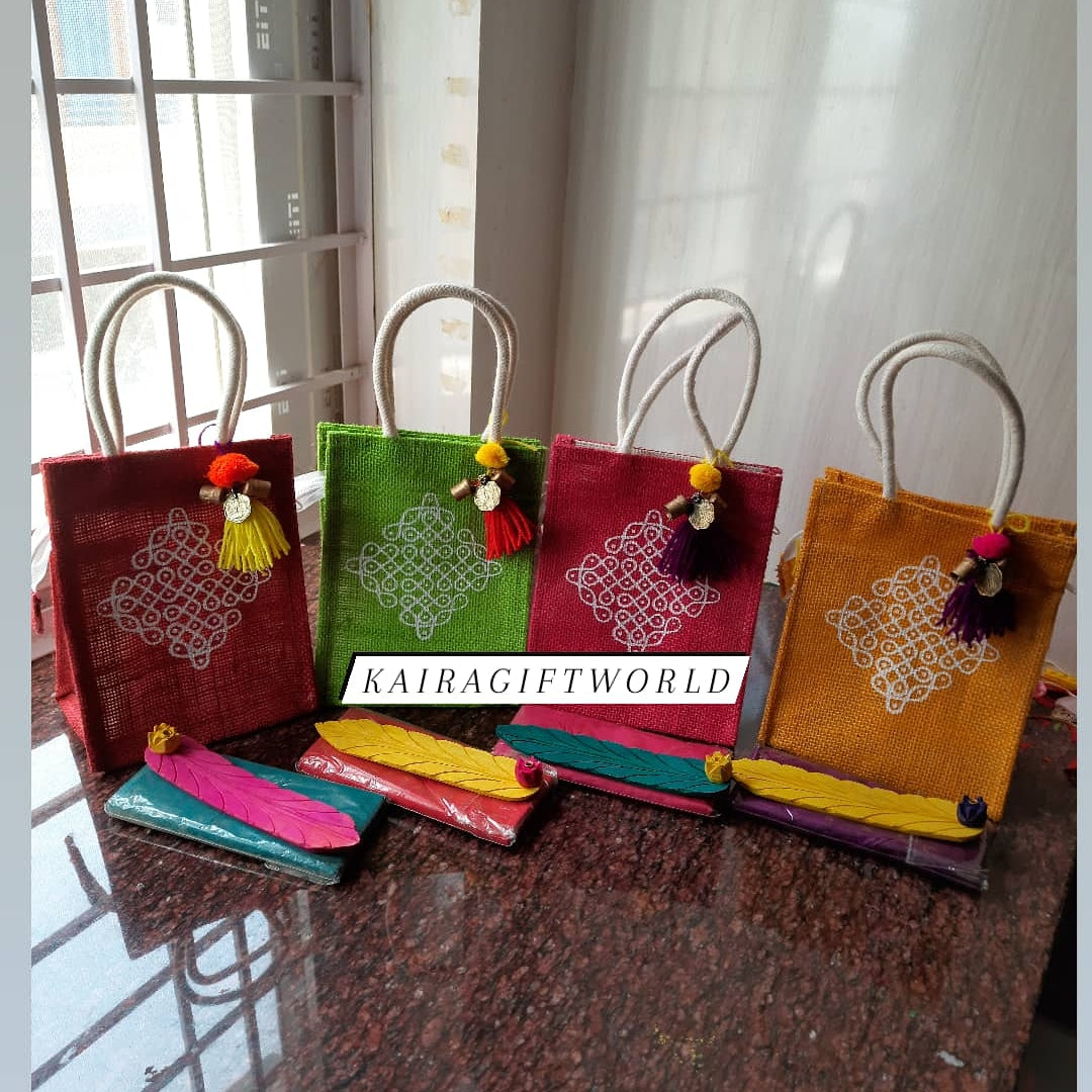 #housewarminginvitation
#housewarminginvitationtemplateindian
#housewarmingdecoration
#housewarmingdecorationideasindian
 #HousewarmingDecorations
#GrihaPraveshDecor
#HomeEntranceHousewarming Decorations
#TraditionalIndianHousewarmingReturnGifts
#halfsareefunctiondecorationinusa
#Usaevents 
#saibhavidecors #thereturngiftcorner #desidiy #decorbykrishna #seemanthamdecor #babyshowerdecor #Traditionalbabyshowerdecoration 
#lalithacreations #rootedindian #pillarscloth #clothgarlands #lotusbudhangings #solawood