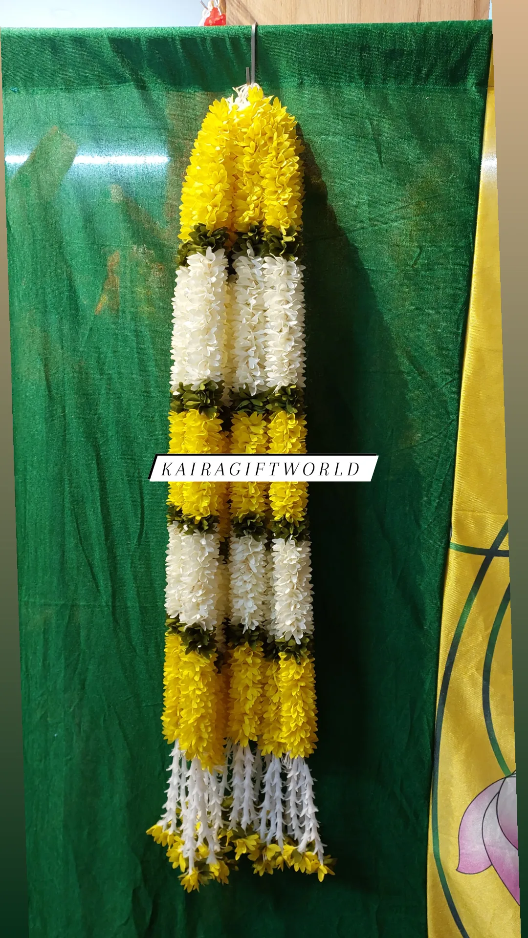 White and Yellow Garlands - Thin